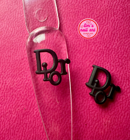 Black D logo charms