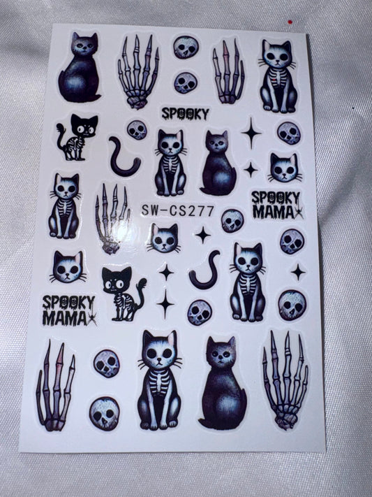 Cat & bones