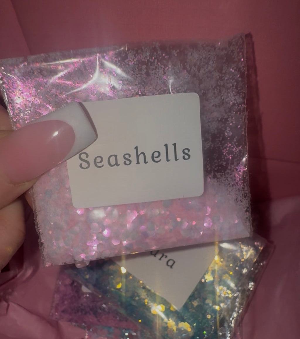 10 glitter box