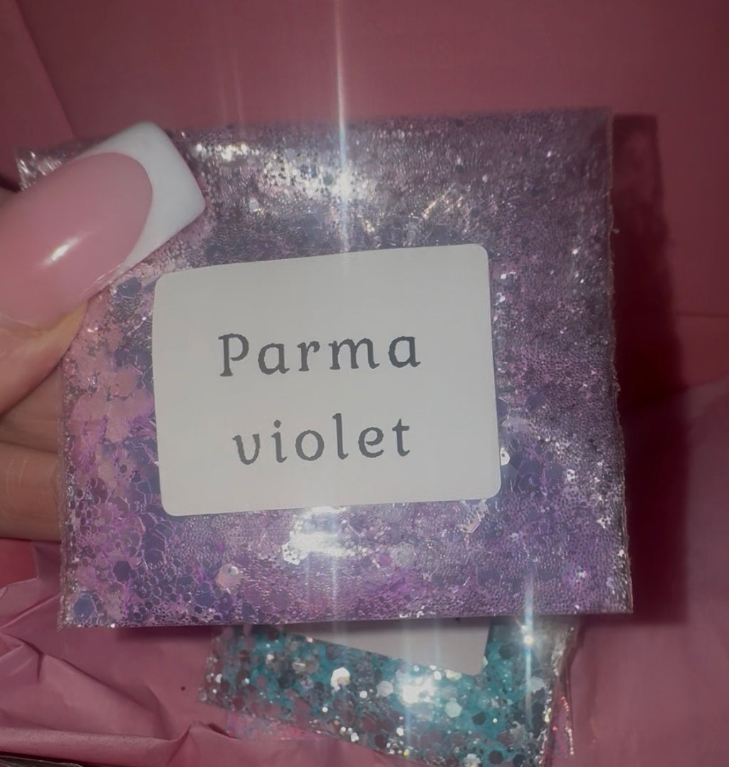 10 glitter box